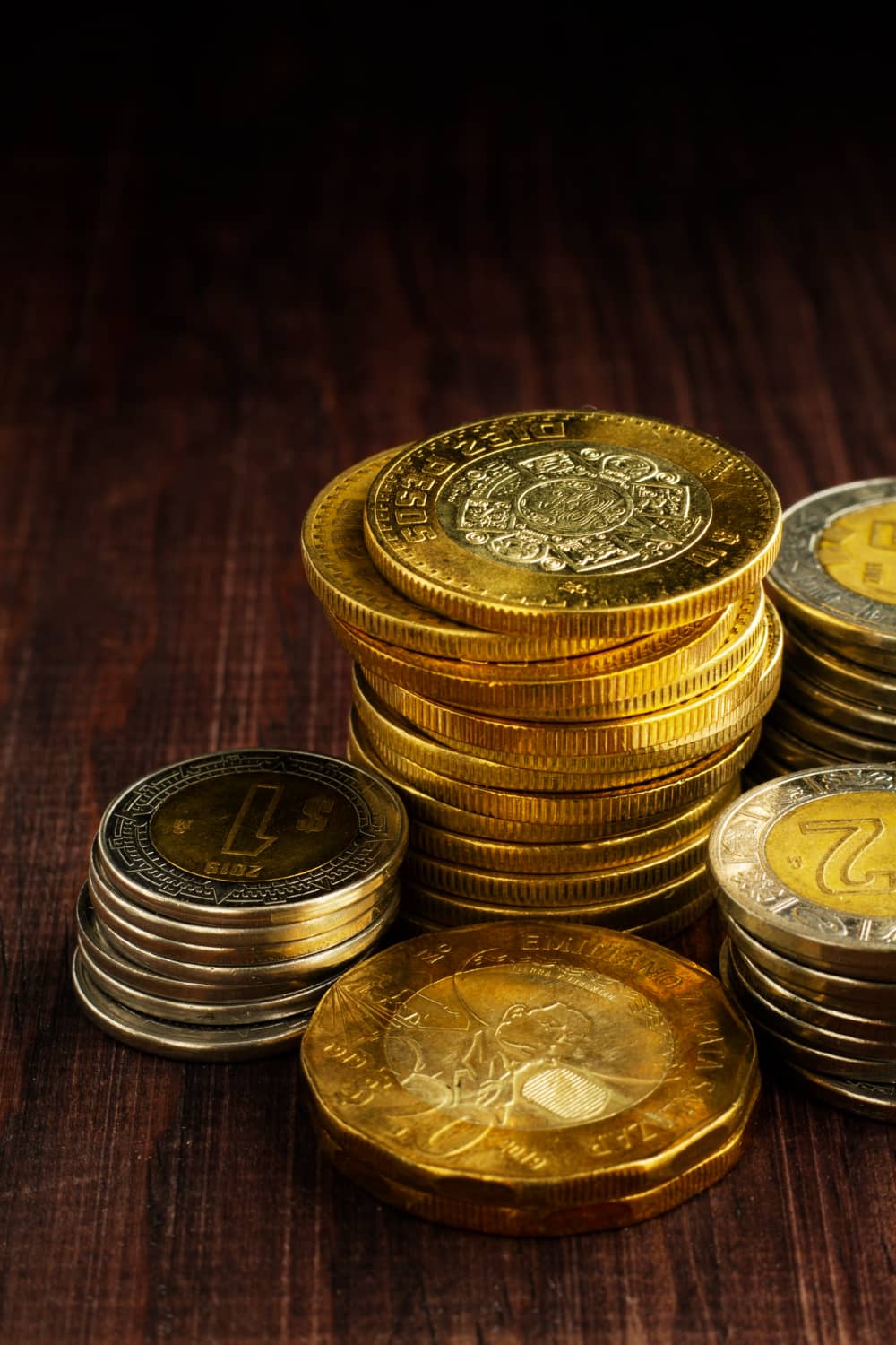 продати золоті монети 916 проби